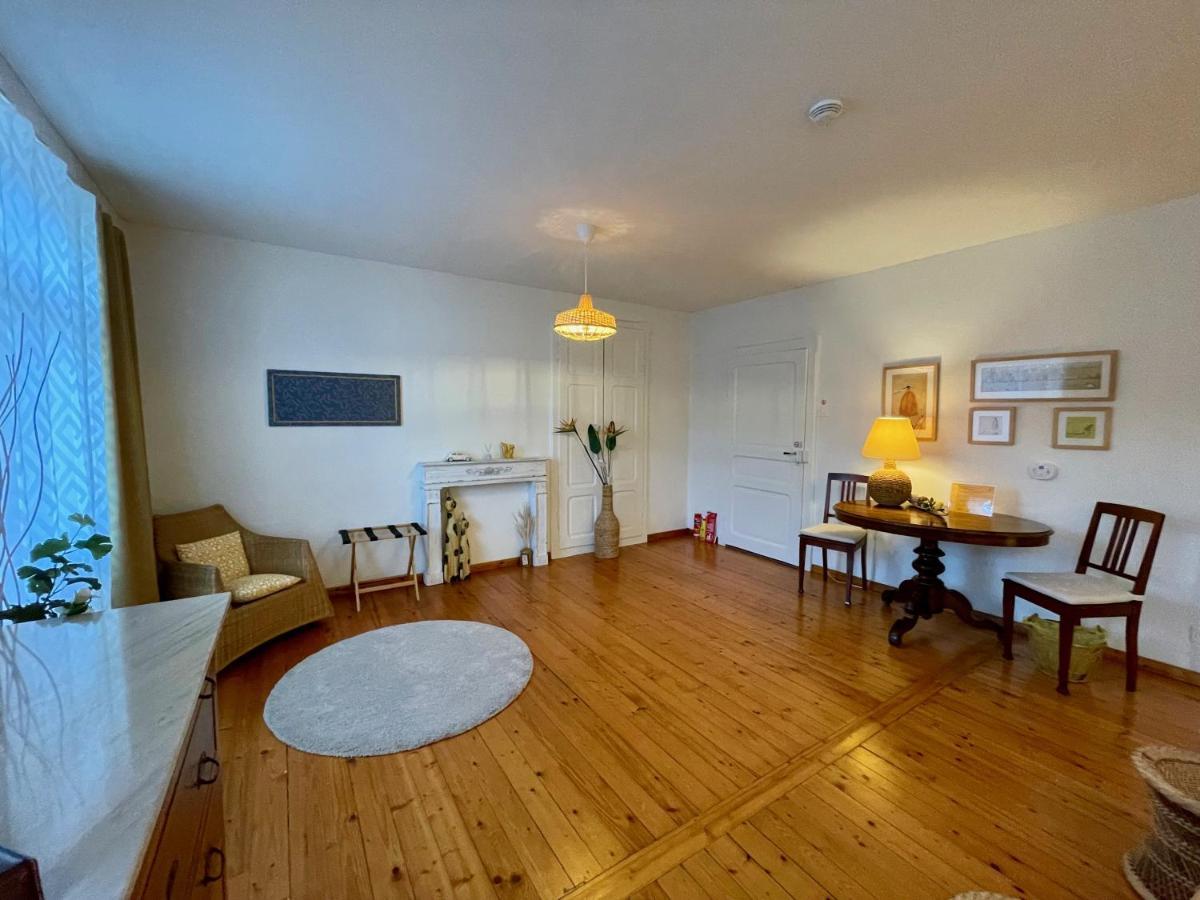 Apartment 1912 - - Old Town